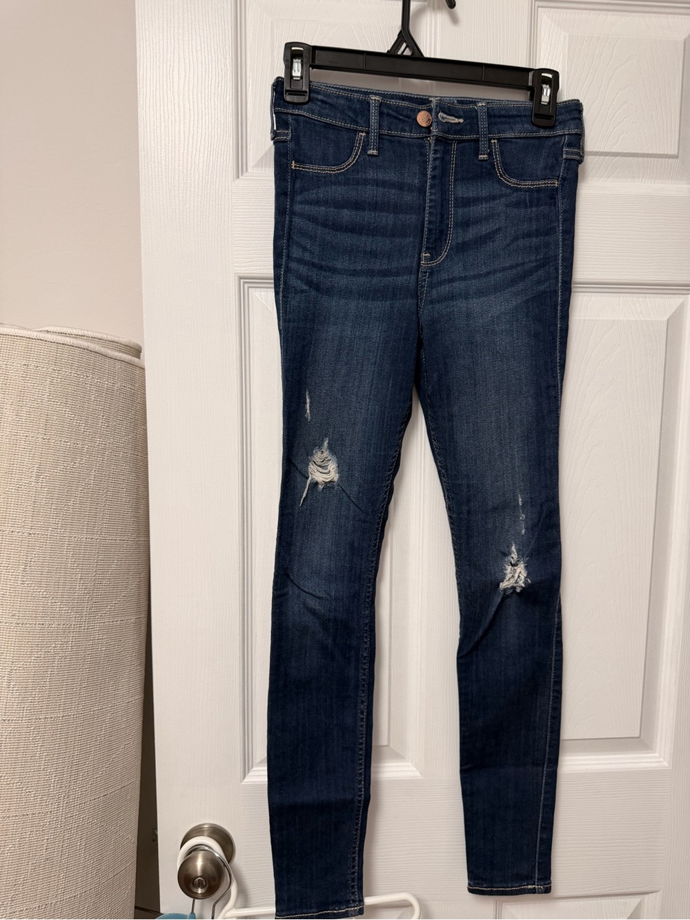 Hollister Dark Indigo Distressed Skinny Jeggings